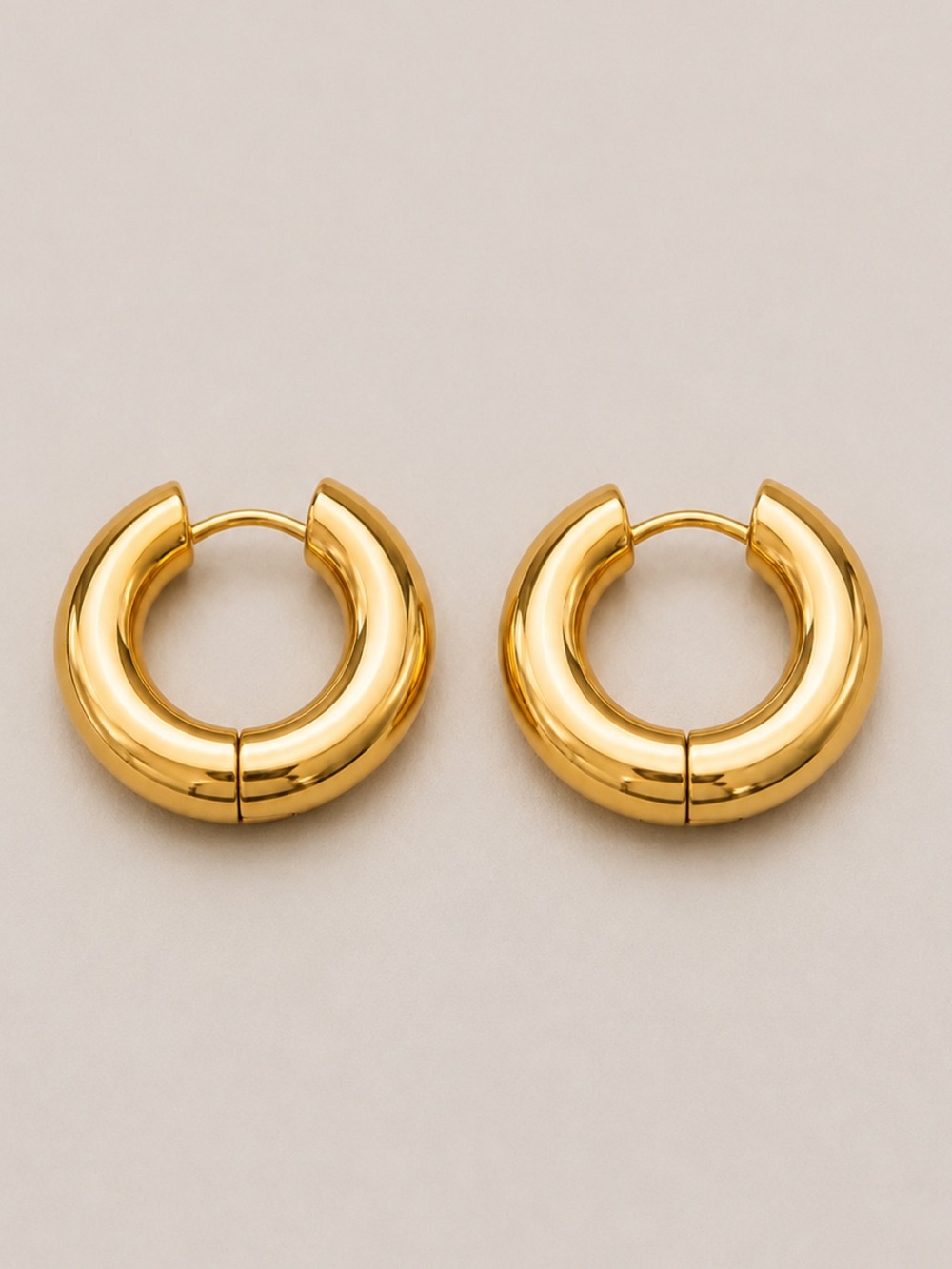 New! 14K Gold Plated Huggie Hoop Earrings NWOT